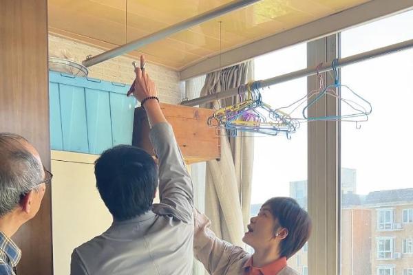 母亲节暖心相遇 快装巴士罗润涵获退伍军人业主温情托付 