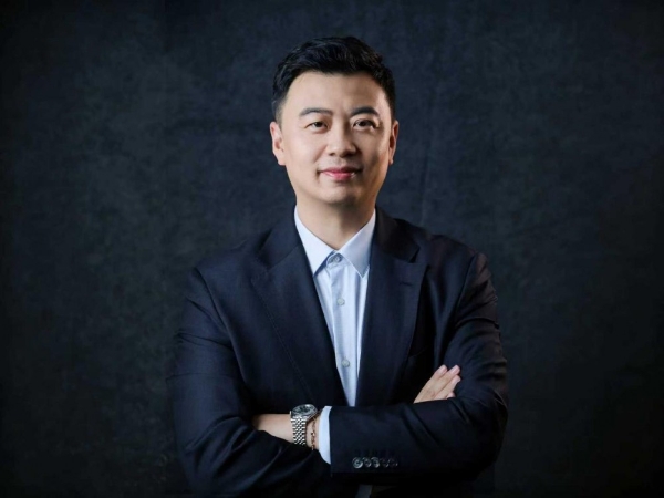 未来智能及CEO马啸分获2026福布斯中国等两项AI大奖，5月20日将发智能体耳机 