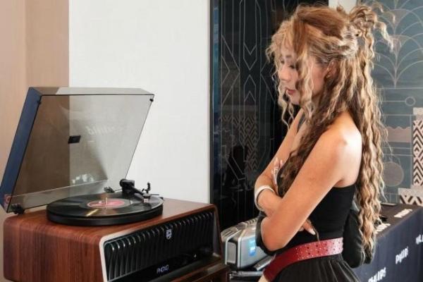 从HiFi大耳到真无线，飞利浦在TAS展上圈粉全场年轻人 