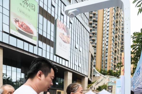 名医坐镇福利拉满！龙岗区二院承办世界家庭医生日活动 万象汇掀起健康热潮 