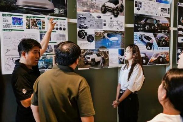 高管进校园 实战进课堂 吉利控股集团2026年「基石计划」集训开营 