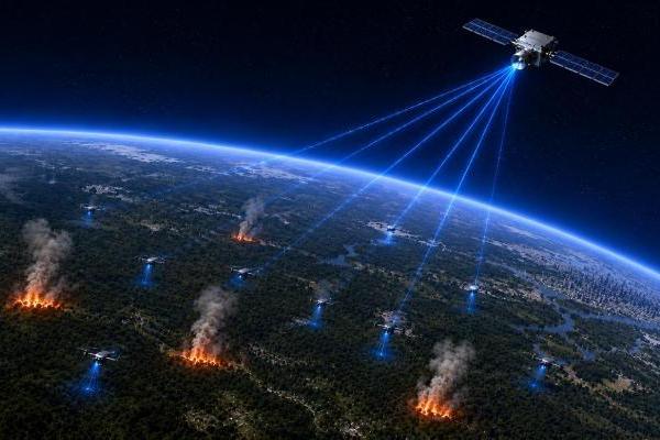 【重磅发布】服务国家空天战略，深空字节首款“太空算力盒子”今日面世！最早10月发射上天 