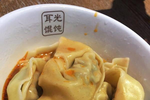 上海传奇小吃“耳光馄饨”易主，神秘新东家浮出水面 