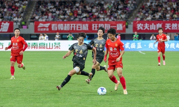 齐云山助力赣超｜绿茵赛场淬炼成长，九江赛场演绎王者归来 