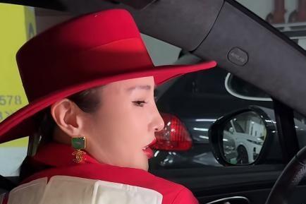 上海博主章佳怡两度出圈 优雅气质与真诚互动获全网点赞 
