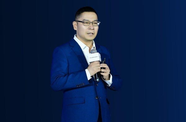 AI时代的企业进化——智企，超聚变探索者大会2026在郑举行 