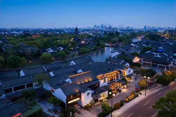 苏州万达颐华酒店华彩启幕：入画姑苏，做两日“画中神仙” 