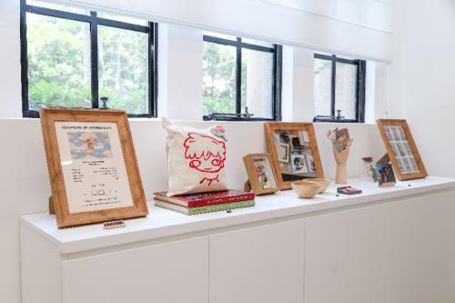 名创优品在外滩开画廊，MINISO Gallery为青年艺术家搭建长期成长平台 