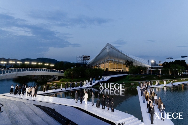 都市浪漫，知性优雅——XUEGE正式宣布温碧霞为品牌代言人 