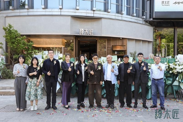 洛可可×谭木匠｜以“三品合一”重构东方木作，一把梳子开启生活「梳」适圈 
