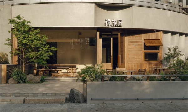 洛可可×谭木匠｜以“三品合一”重构东方木作，一把梳子开启生活「梳」适圈 