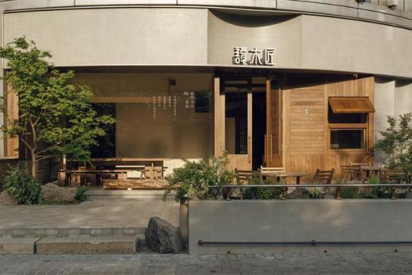 洛可可×谭木匠｜以“三品合一”重构东方木作，一把梳子开启生活「梳」适圈 