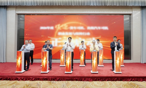 2026“暖途”再出发！东风商用车温暖同行，护航卡友前行之路 
