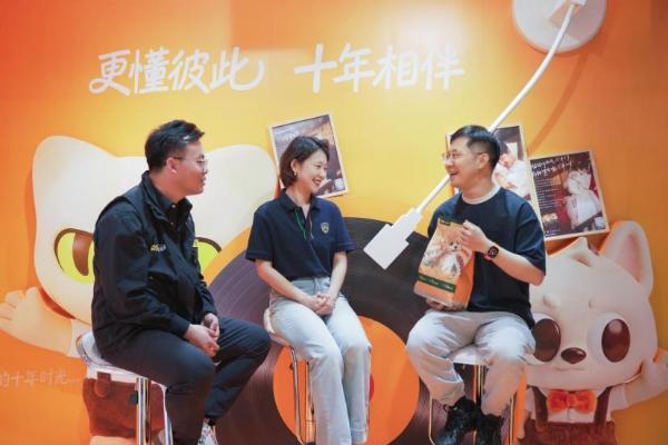 网易严选十周年亮相它博会，鲜焙宠粮、鲜蒸宠粮“双鲜”系列引关注 