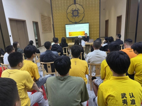 心头肉茶业采茶季双线并行，用极致工艺为品牌势能“加码” 