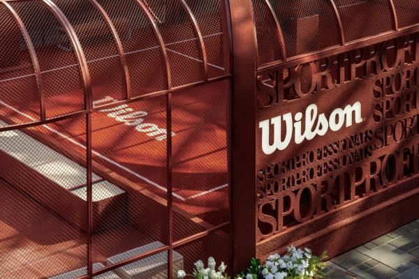 经典与时间同行，重塑优雅新章——Wilson WSP系列三里屯红土快闪盛大启幕
