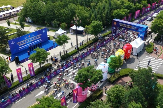 圣境长白 环山骑行 2026中国公路自行车职业联赛（长白山站）圆满收官 