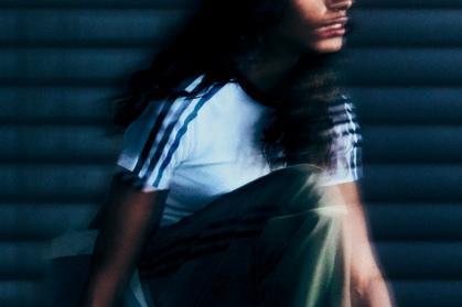 竞速美学标杆获权威认可！ 阿迪达斯ADIZERO EVO SL荣膺FNAA中国“年度鞋款大奖” 