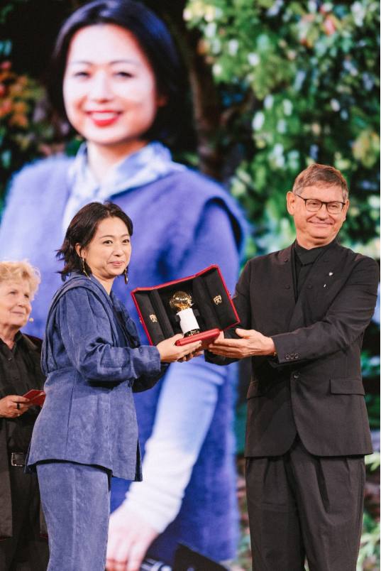 2026年卡地亚女性创业家奖庆祝“女性执光前行”20年 