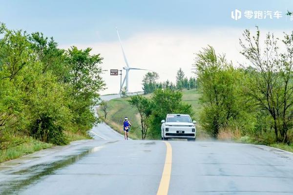 2026越山向海人车接力赛圆满收官 零跑跑团全员完赛，双旗舰经受山野赛道实战检验 