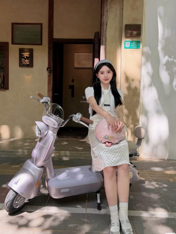 女生代步首选！雅迪摩登四款新品，承包你全年的精致出行 