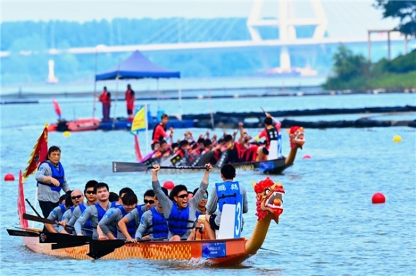 桨扬夏水承文脉 河载千年润陶都——2026大运河龙舟系列活动（江苏·宜兴站）开桨竞渡 