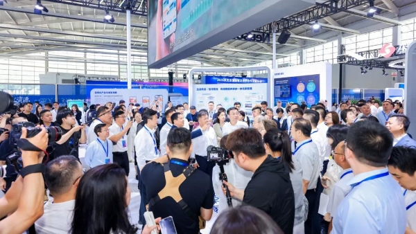 6城发布+11城签约，东软睿新亮相东北亚国际银发经济博览会