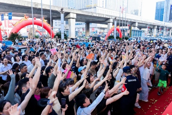 制香囊、赏非遗、抽豪礼…… 相约宇宙万家丽玩转浓情端午！ 