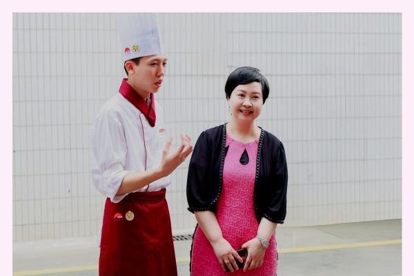 世界金奖+果蔬变花束+省级教学成果奖：看李锦记希望厨师如何毕业成穗 