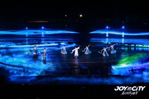 佳能携手无忧传媒“JOY in CITY”盛典电影机讯道化方案落地户外直播