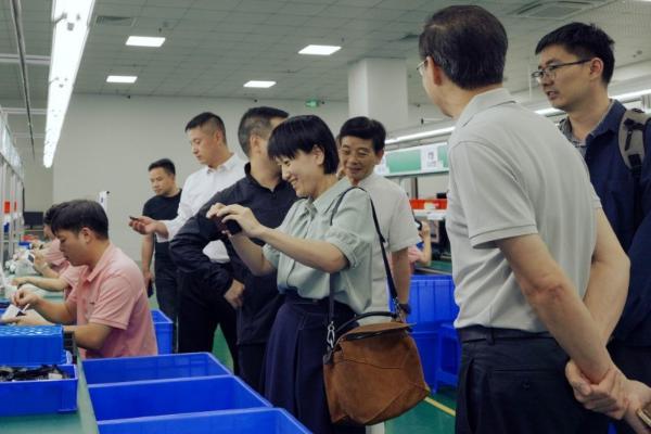 人民日报人民论坛走进松典相机：解码影像制造如何培育“新质生产力” 