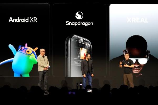 XR 新时代开启：XREAL AURA 正式开启预订，深度集成 Android XR+Gemini AI 
