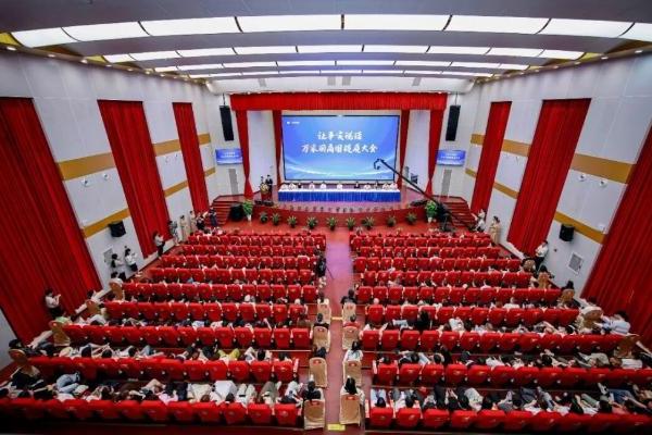 立足中部枢纽 领航商业发展 万家丽构筑民营经济新高地 