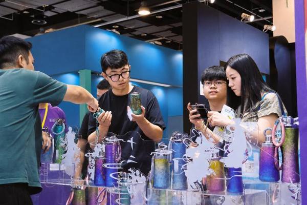 从“喝水”到“喝文化”：水知道的文明野心 