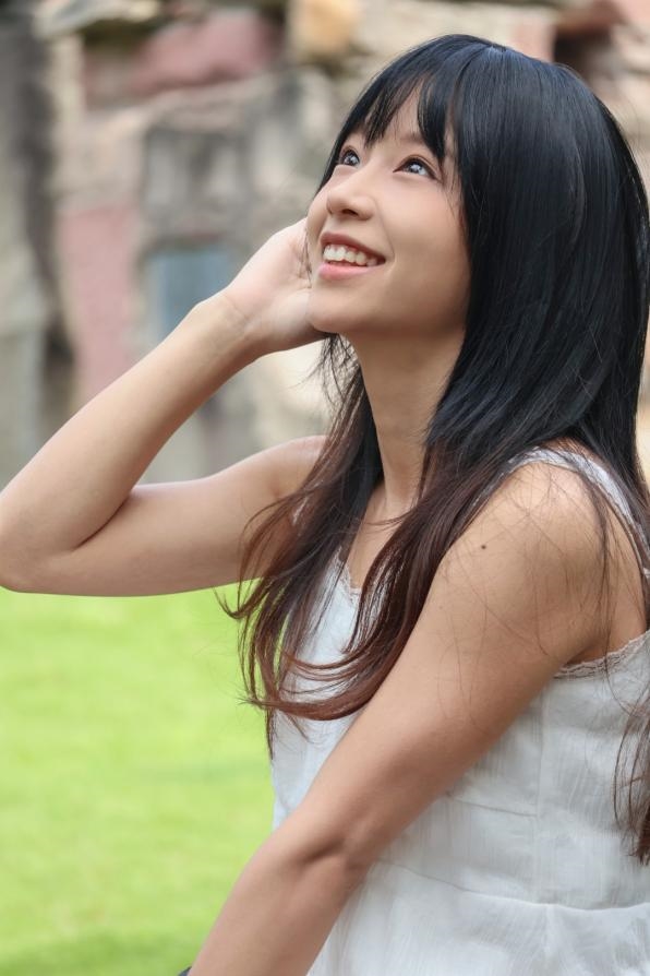 高考后，人生的第一台相机，我推荐这台白色小佳能 