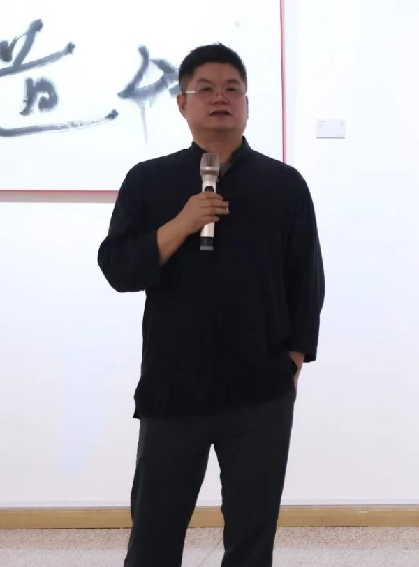 “闲——王清州作品展”在北京798情修艺术空间开幕