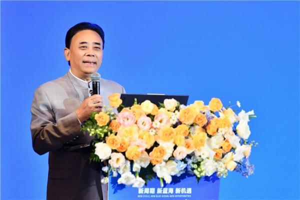 秦朔卢俊卿共话民企新周期，第十四届独角兽嘉年华在郑州举行 