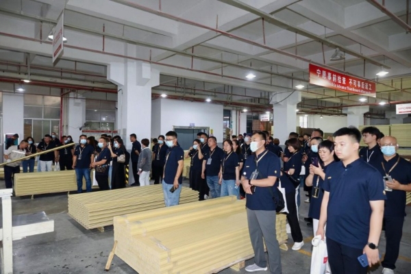 40+同行AI，门道致到｜金迪集团40周年庆典暨品类战略发布会圆满落幕！ 