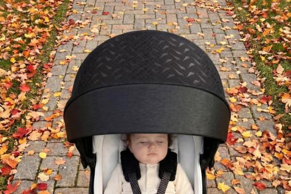 婴儿车什么牌子值得买？Mybaby婴儿车：遛娃路上的省心搭档 