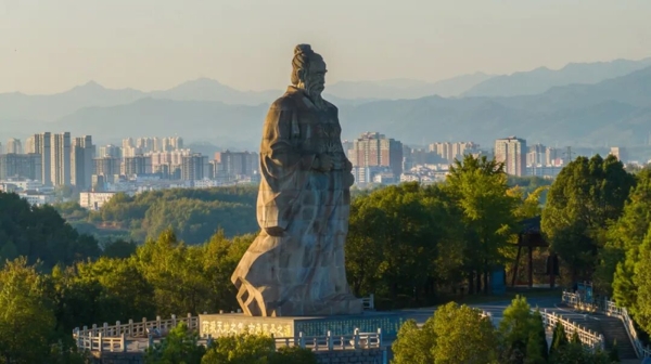 仲景宛西制药荣膺河南省省长质量奖——树立中药行业质量管理标杆 