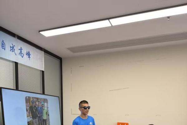 HOTT助力盲人心越跑团 让世界听见逐梦之声