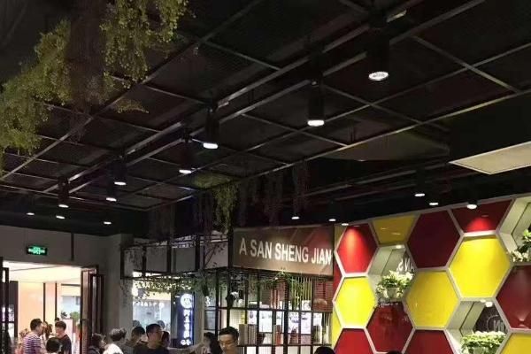 生煎界的逆行者，阿三生煎：慢一些，不为赶路，只为感受