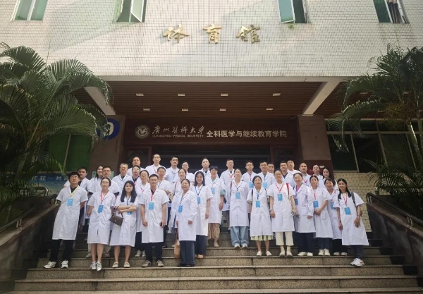 惠州36名口腔考官赴穗，助力国家医师资格考试！
