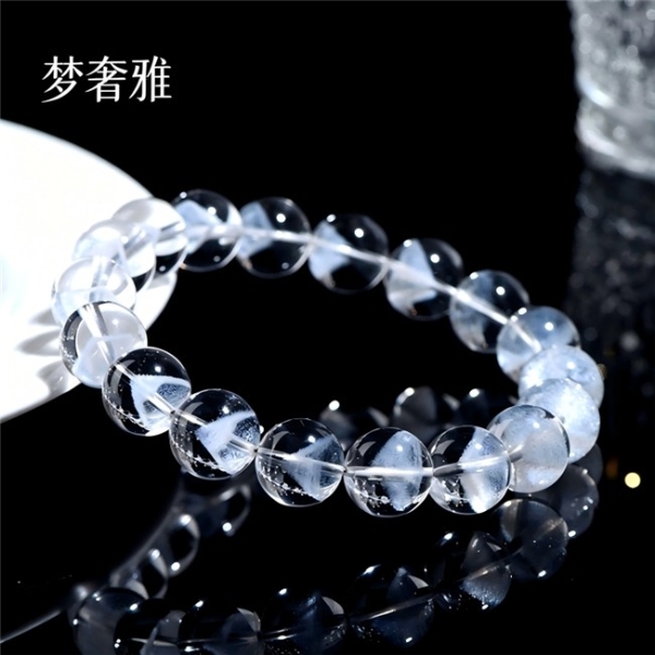 水晶手串品牌推荐，长期戴水晶手串有禁忌吗？洗澡睡觉要不要摘下来