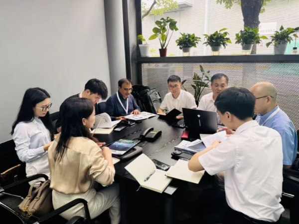 信然与迪拜客商达成意向合作 助力40亿美元海外算力数据中心项目