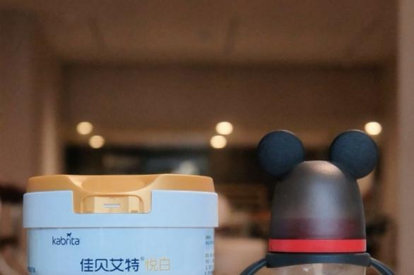 奶粉选购干货：奶源好的奶粉怎么选？热门奶粉横向测评 