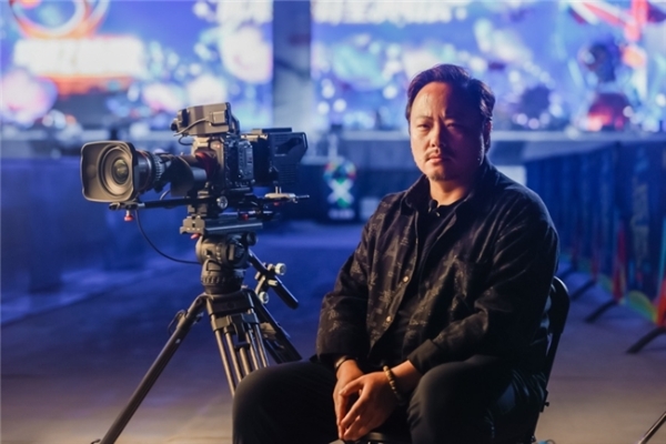 佳能“佳直播PRO”赋能“星花怒放·同忆首歌” 用电影质感传递视听艺术表达 