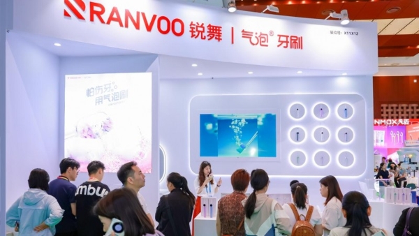 牙医力荐锐舞PQ5喷气牙刷：“刷干净”和“不伤牙”不再二选一 
