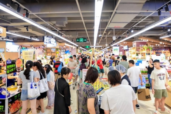 618华润万家华南20店焕新齐开，品质实惠再升级 