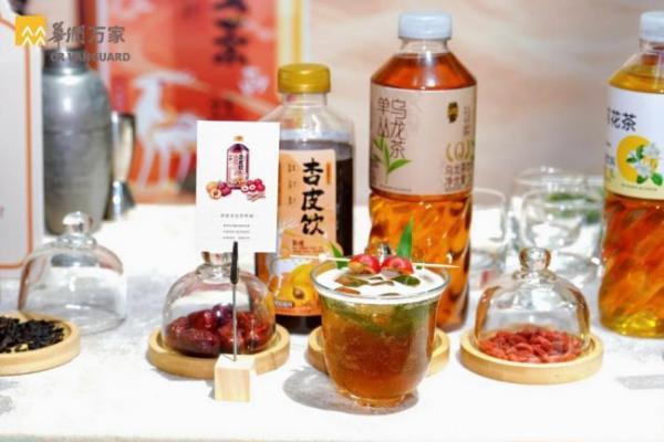 华润万家×敦煌画院联名润家茶饮发布会圆满举行，推广大使黄冠亨燃动现场 
